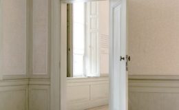 menuiserie intérieure et les portes intérieures à Leyr.