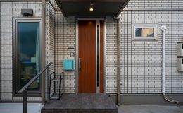 Comment entretenir et prolonger la durée de vie de votre porte d'entrée ?