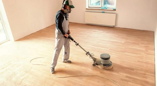Ponçage de parquet