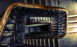 découvrez notre collection de rampes d'escalier modernes, alliant design contemporain et sécurité. transformez votre intérieur avec des railing élégants et fonctionnels qui s'adaptent à tous les styles de décoration.