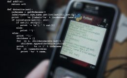 découvrez les bases de la programmation des automates programmables (plc) et apprenez à automatiser vos processus industriels avec efficacité. explorez des tutoriels, des astuces et des applications pratiques pour maîtriser cette compétence essentielle.