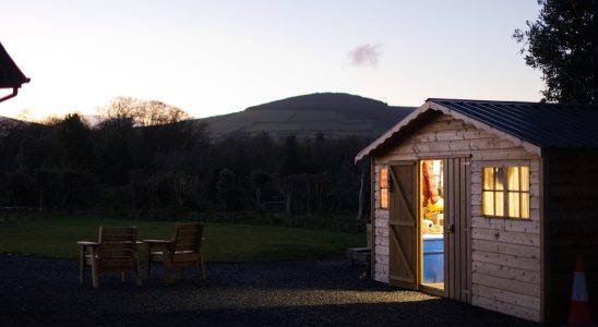 découvrez nos services de construction de hangars agricoles robustes et sur mesure pour protéger vos équipements et optimiser votre exploitation. devis gratuit et accompagnement personnalisé.